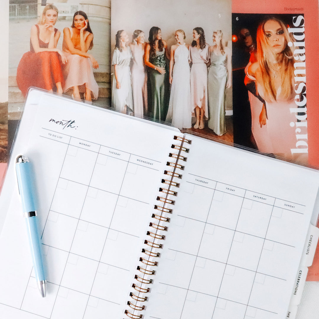 Our maid of honor planners feature a 2-page calendar spread, giving you plenty of room for filling in appointments.