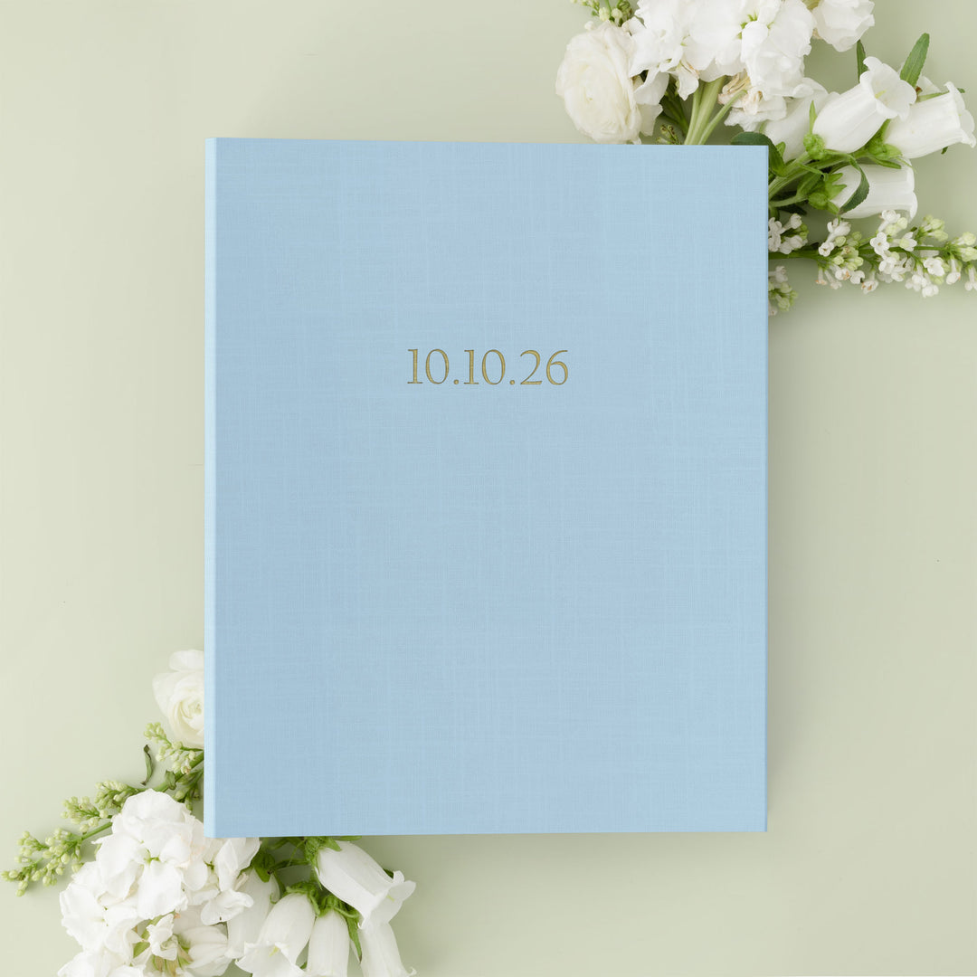 Wedding Binder biru dengan tanggal pernikahan kustom